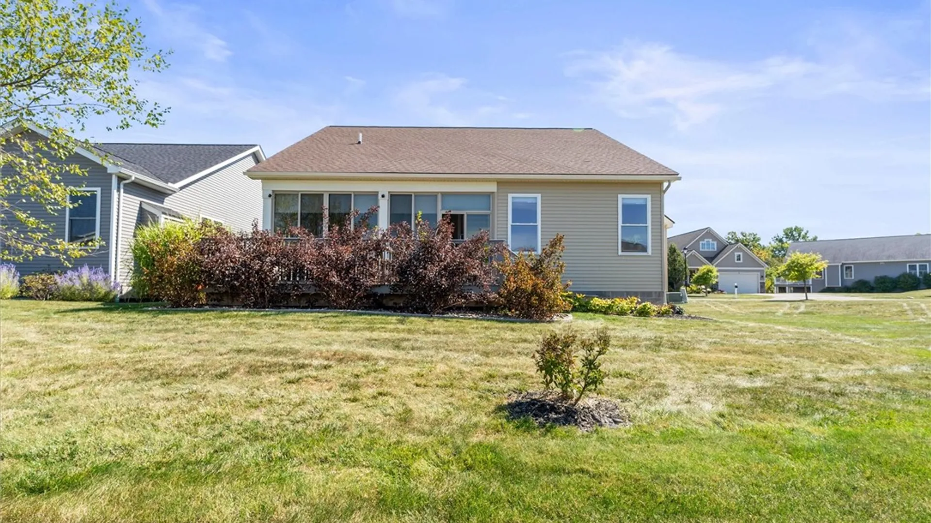 Property at 14 Thompson Lane, Canandaigua City, NY 14424 39