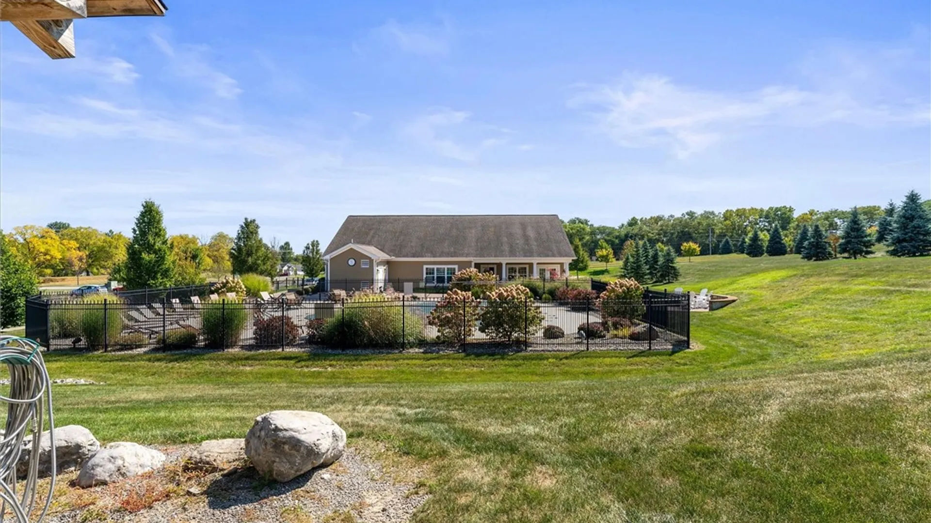 Property at 14 Thompson Lane, Canandaigua City, NY 14424 42
