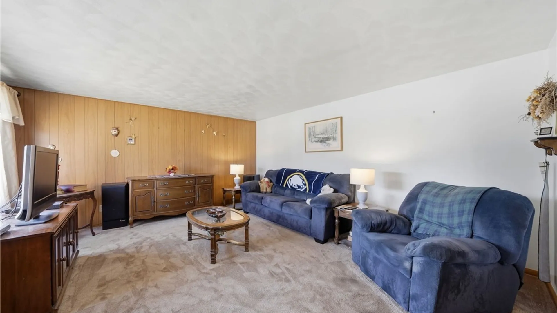 Property at 30 Jane Drive, Cheektowaga, NY 14227 5