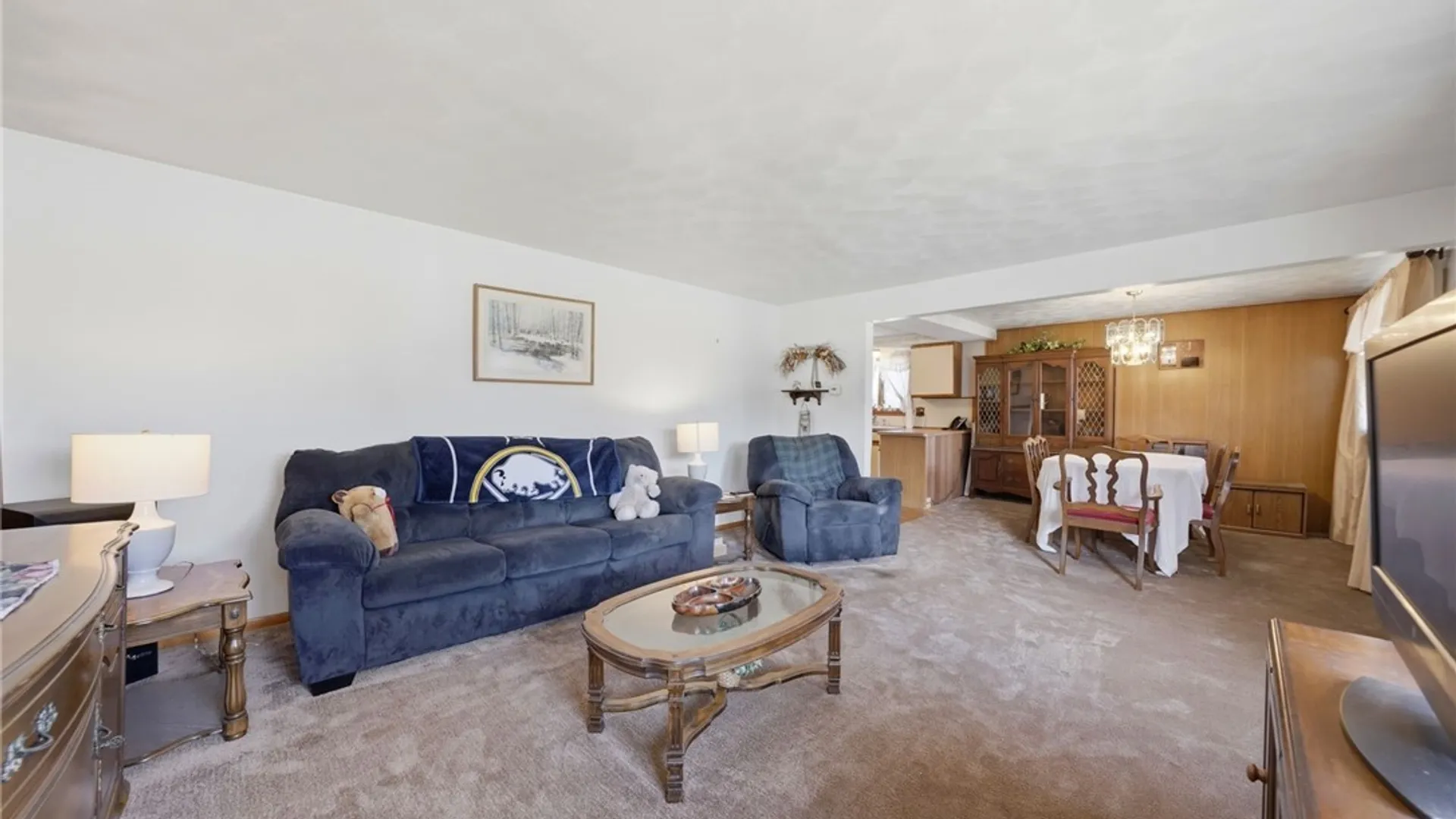 Property at 30 Jane Drive, Cheektowaga, NY 14227 8