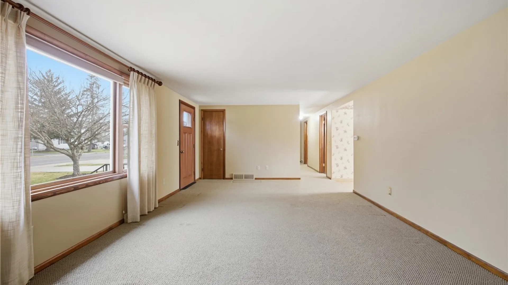 Property at 1205 Dodge Road, Amherst, NY 14068 7