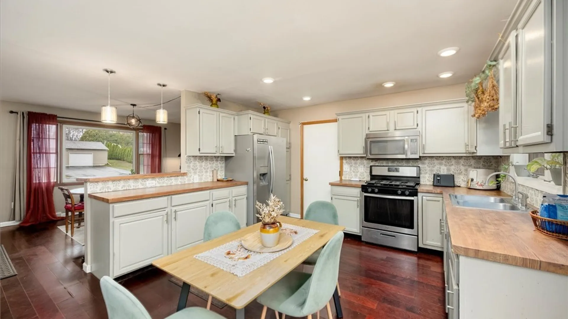 Property at 7080 Verna Drive, Lenox, NY 13032 7