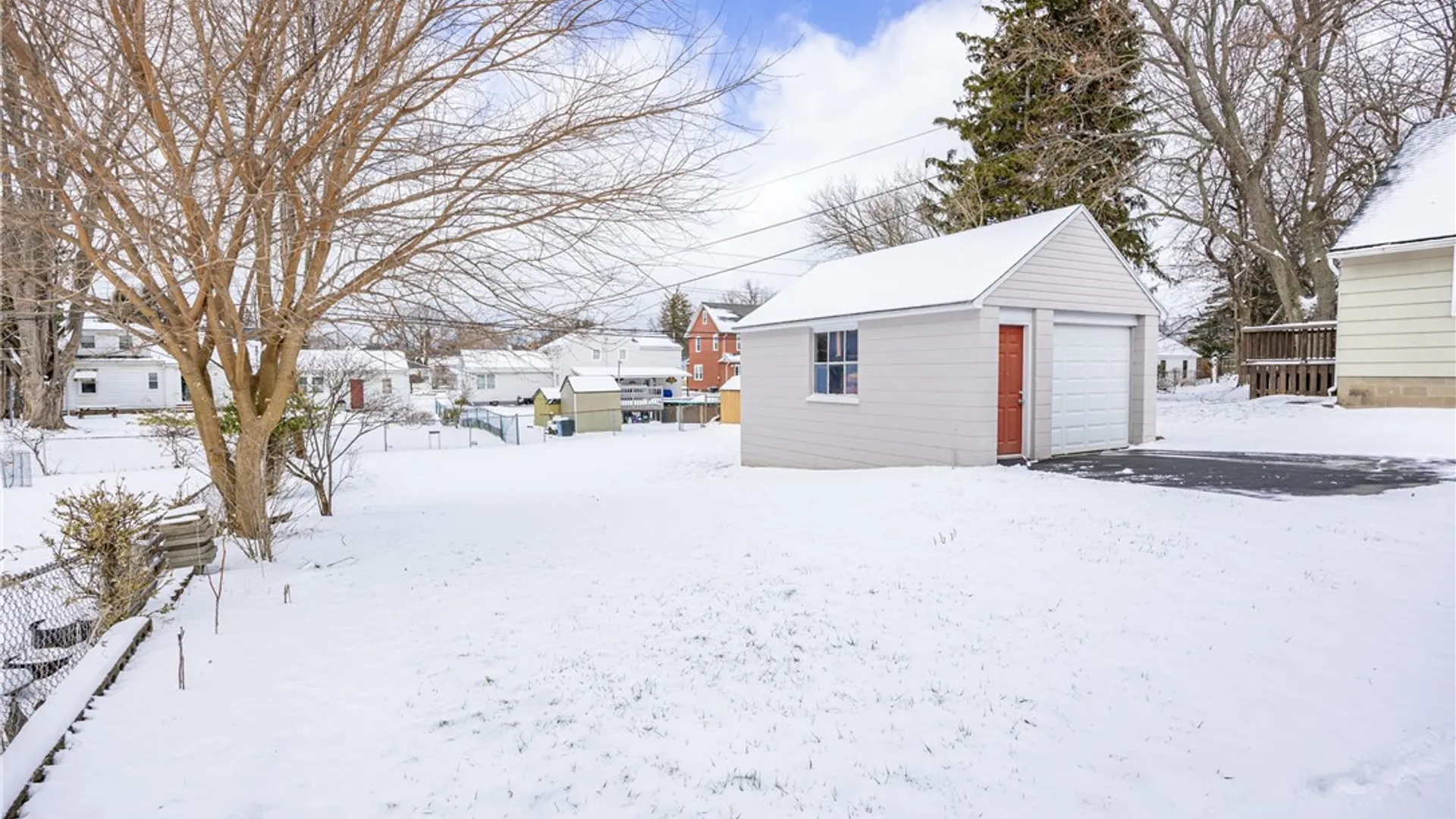 Property at 128 Lake Breeze Park, Irondequoit, NY 14622 23