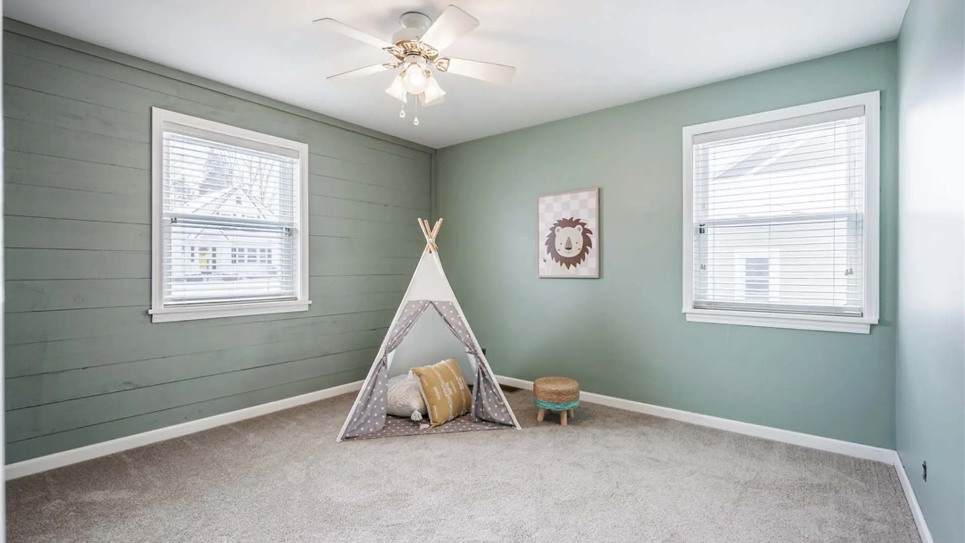 Property at 128 Lake Breeze Park, Irondequoit, NY 14622 9