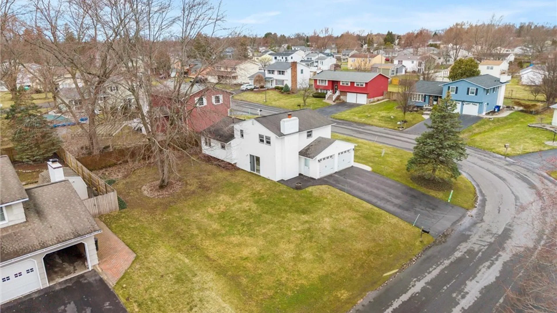 Property at 4986 Surrey Lane, Clay, NY 13088 38