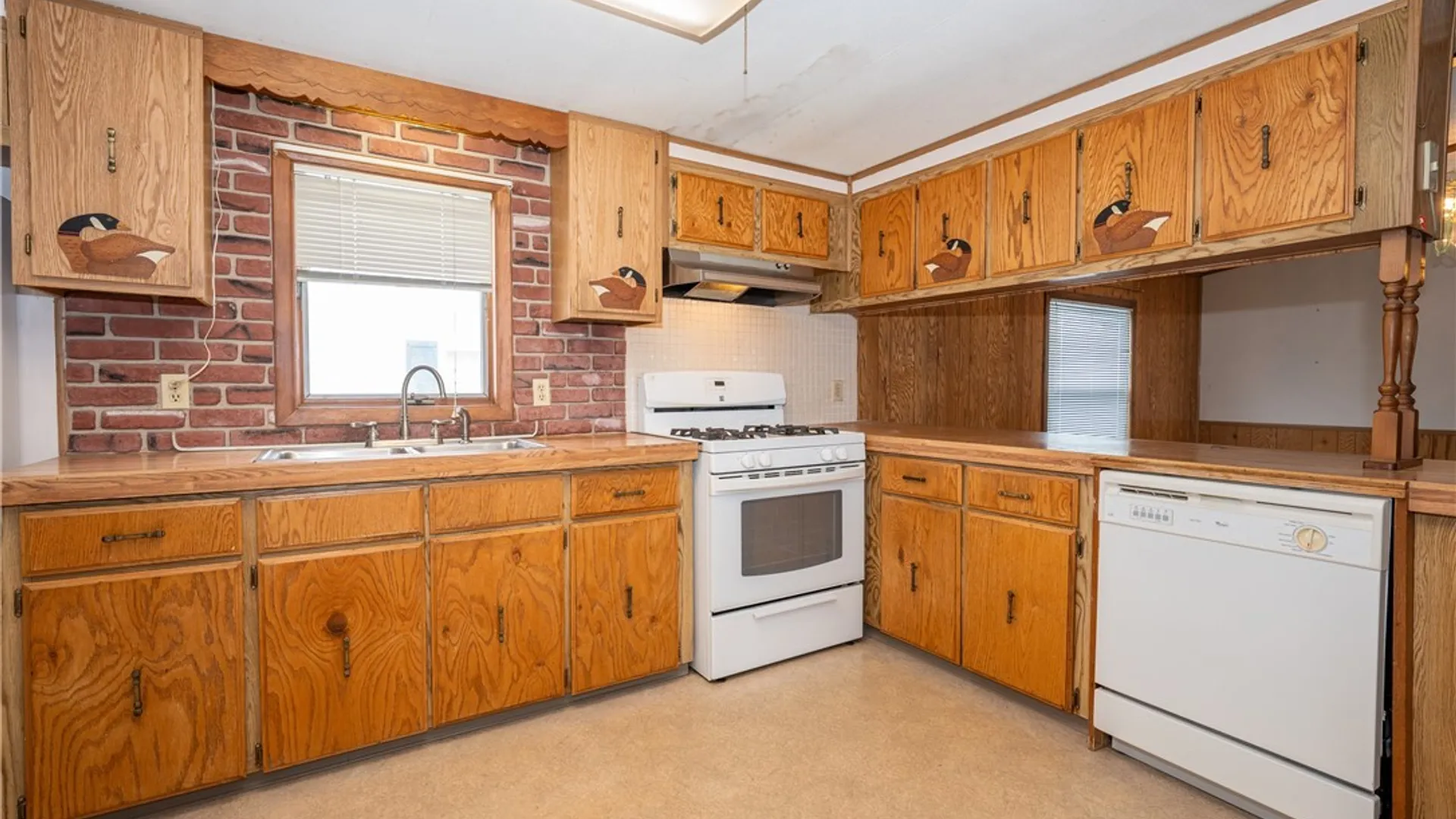 Property at 21 Golden Pond, Newstead, NY 14001 5