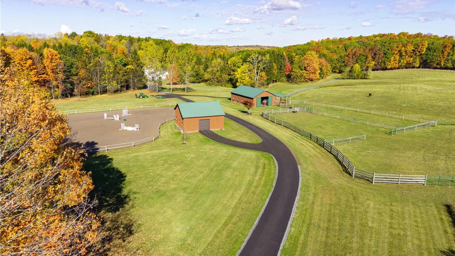 Property at 6126 Rossier Rd, Canandaigua Town, NY 14424 44