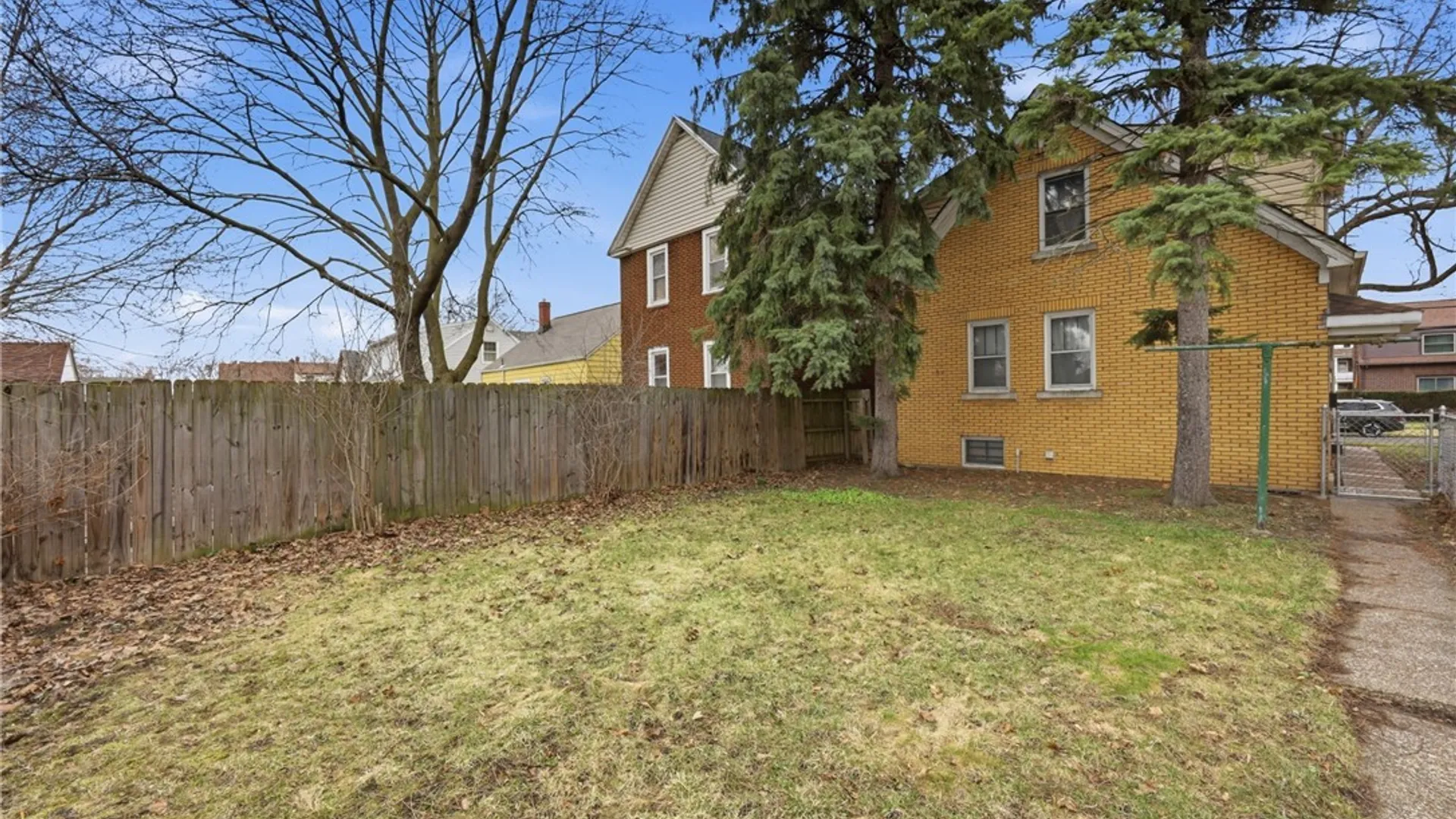 Property at 2621 Welch Avenue, Niagara Falls, NY 14303 24