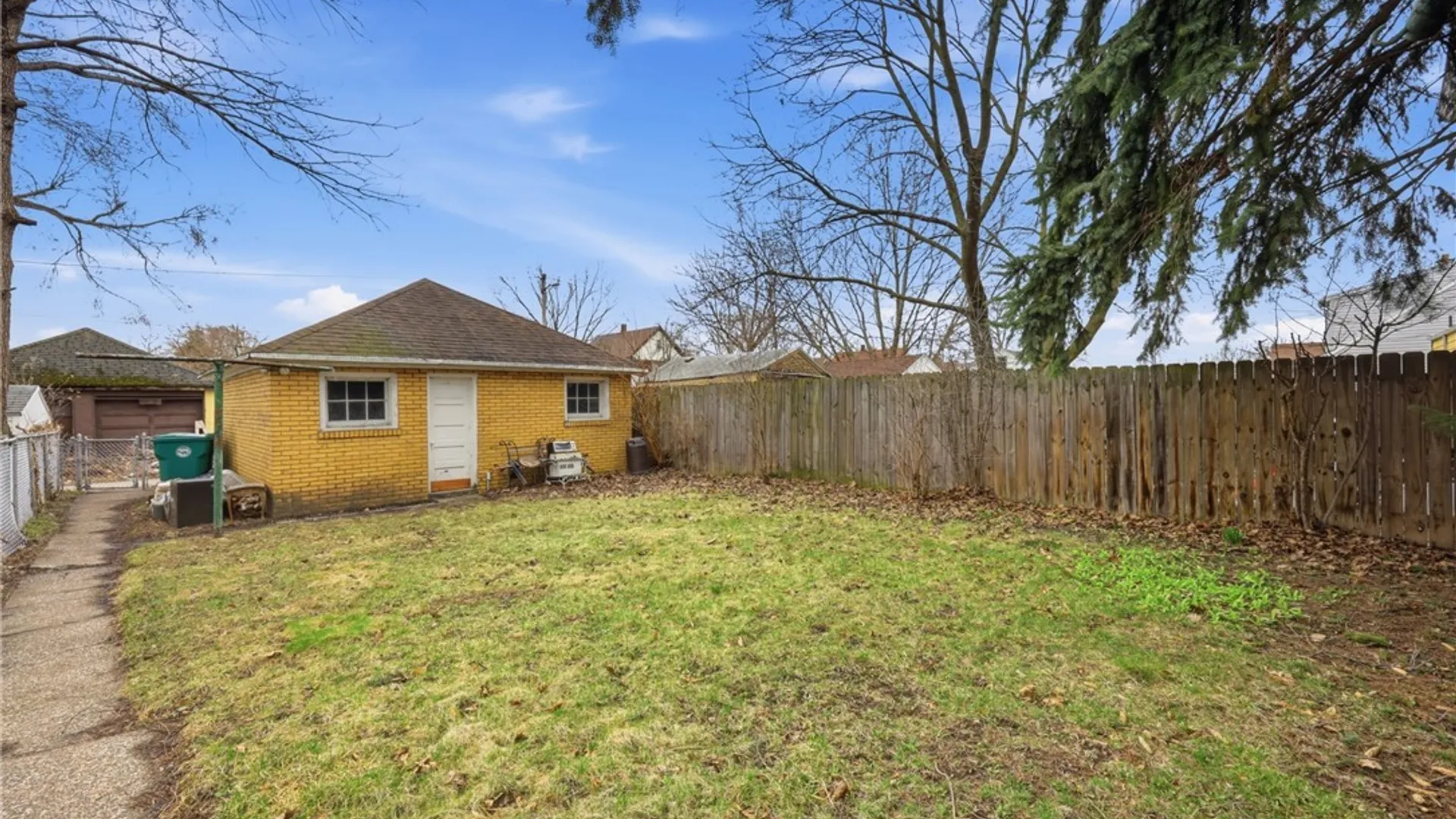 Property at 2621 Welch Avenue, Niagara Falls, NY 14303 25