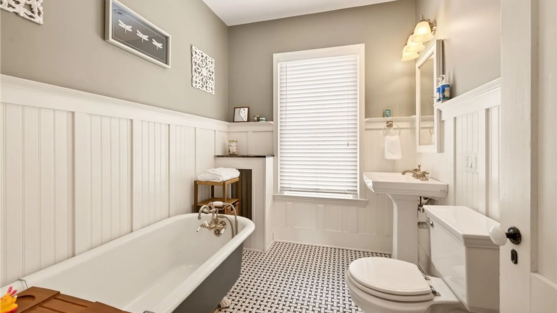 Property at 127 Maple Avenue, Victor, NY 14564 41