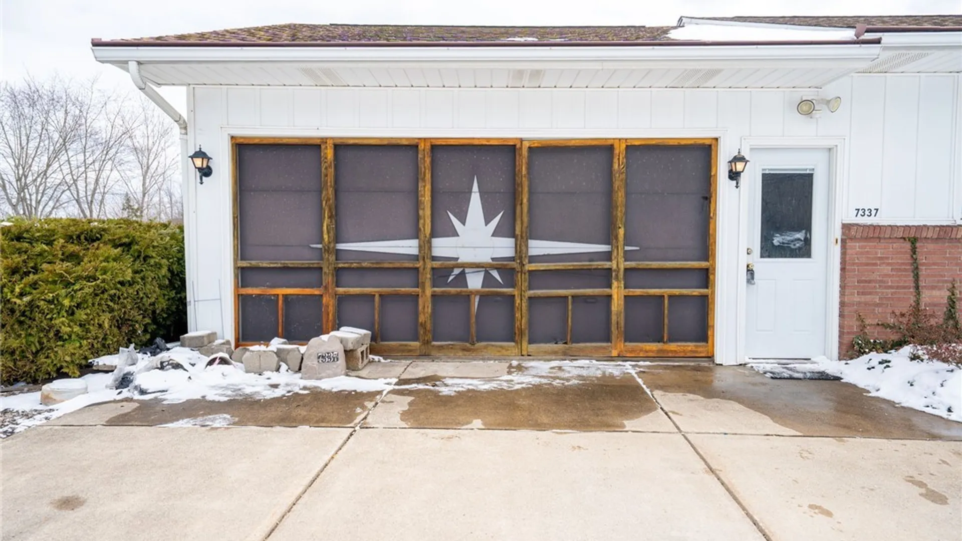 Property at 7337 Bear Ridge Road, Pendleton, NY 14120 4