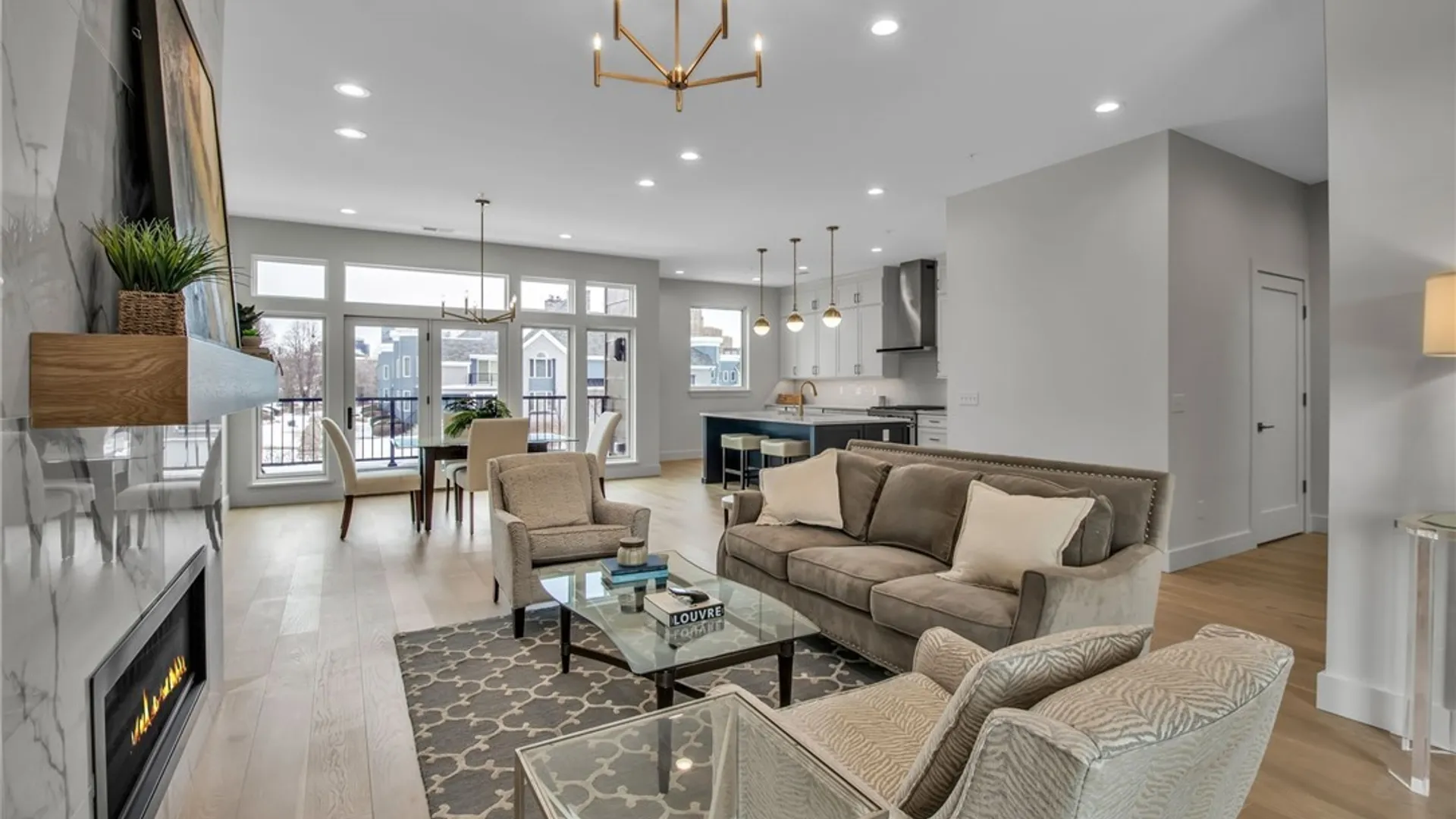 Property at 258 Lakefront Boulevard, Buffalo, NY 14202 5