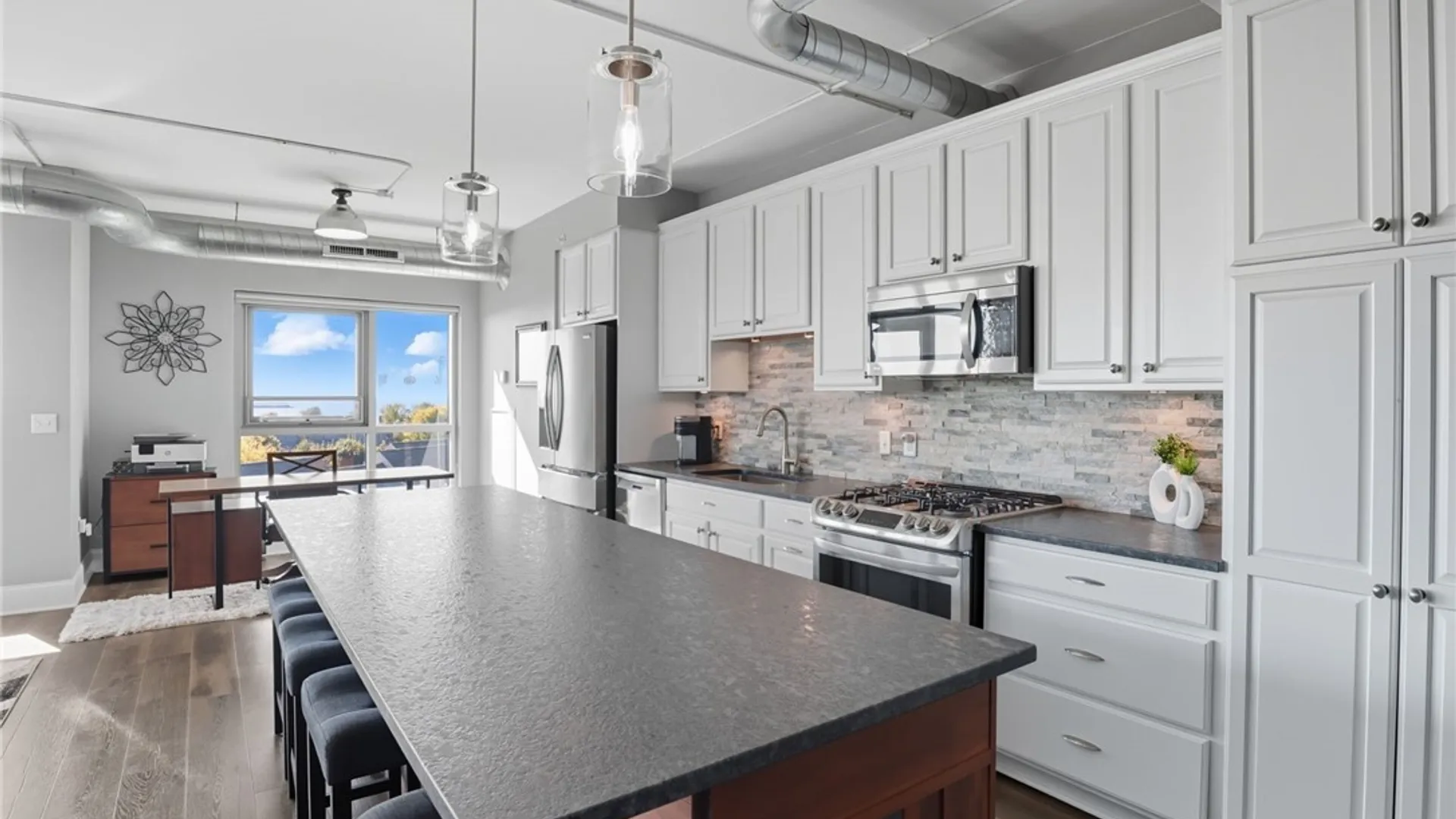 Property at 132 Lakefront Boulevard, Buffalo, NY 14202 12