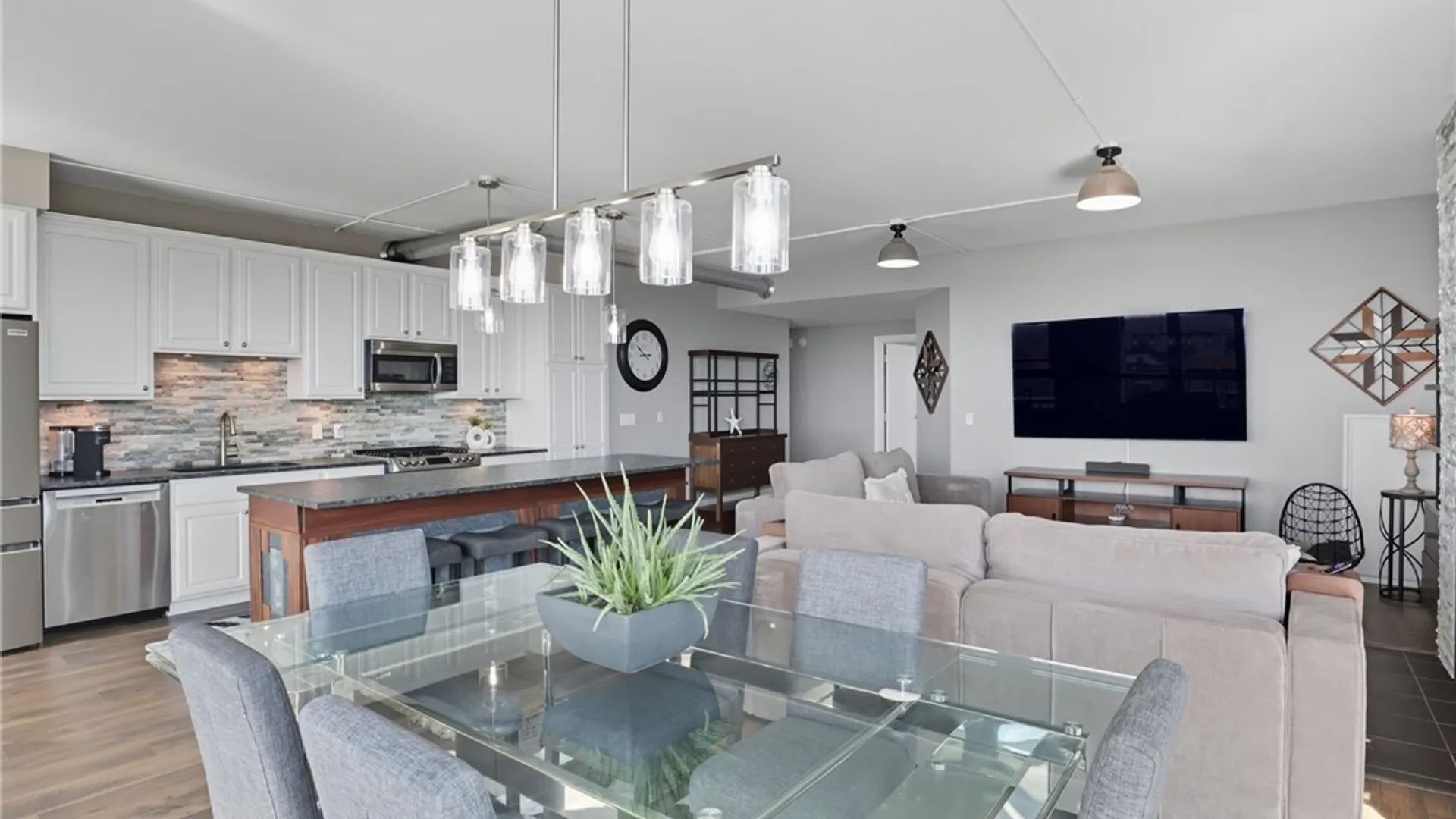 Property at 132 Lakefront Boulevard, Buffalo, NY 14202 20