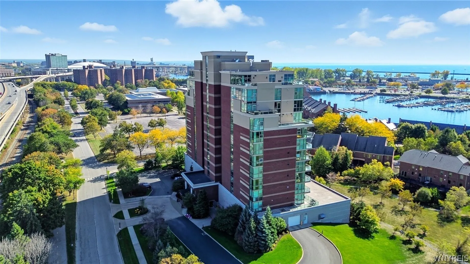 Property at 132 Lakefront Boulevard, Buffalo, NY 14202 4