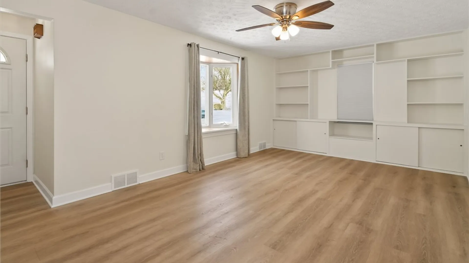 Property at 315 Orland Road, Irondequoit, NY 14622 4