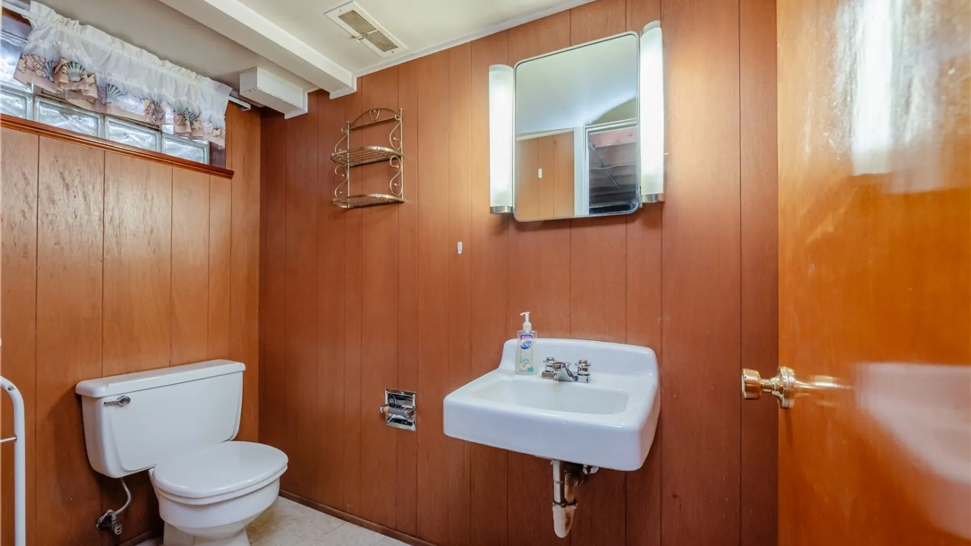 Property at 73 Wembly Road, Greece, NY 14616 31