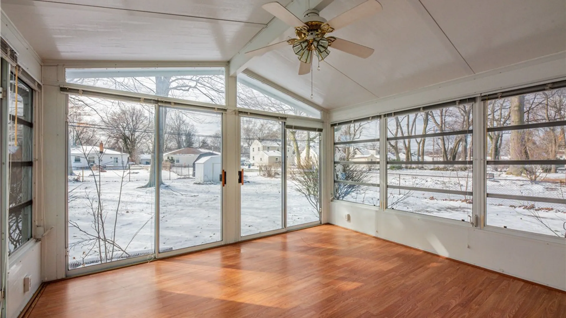 Property at 73 Wembly Road, Greece, NY 14616 35