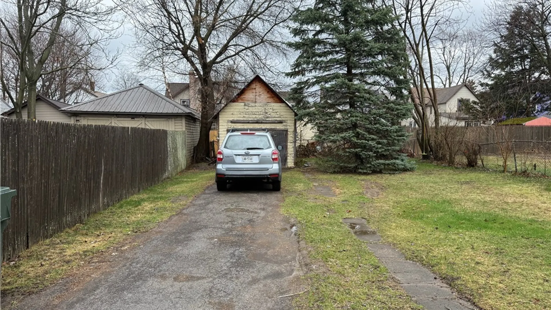 Property at 303 Bryant Street, North Tonawanda, NY 14120 3