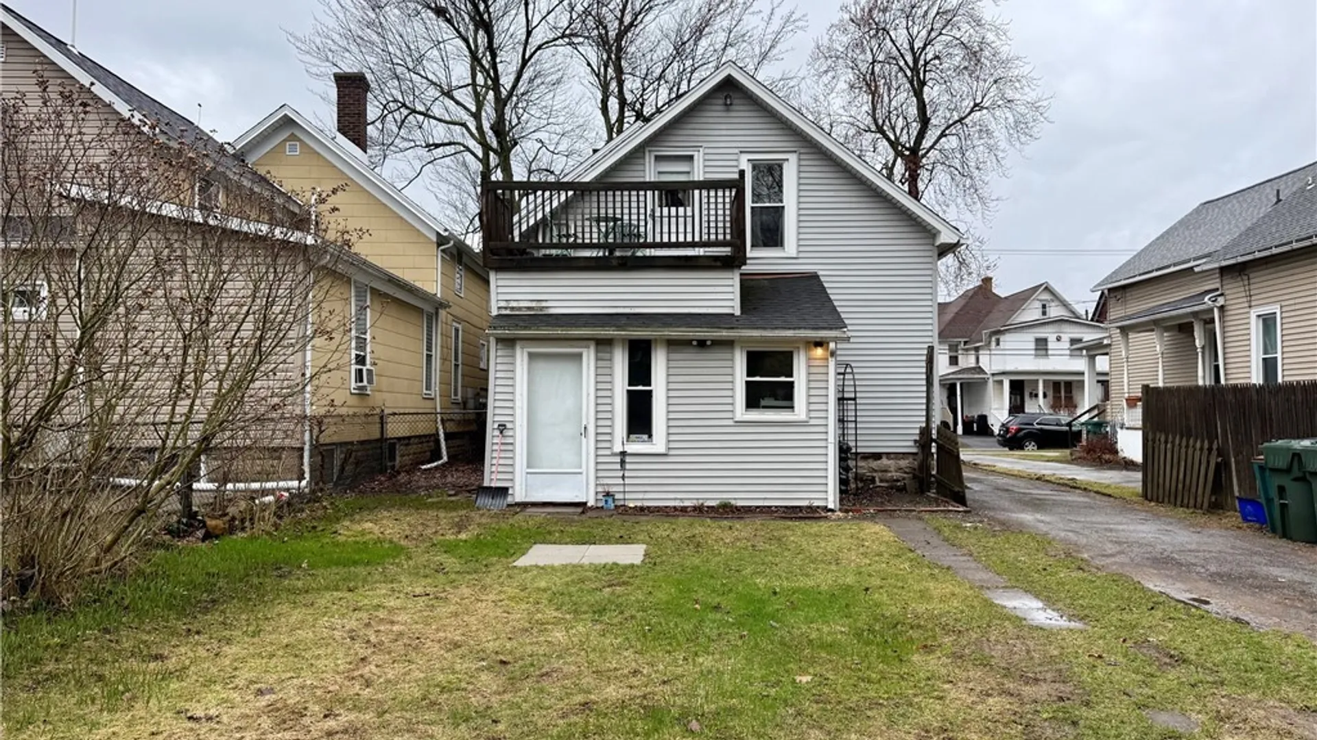 Property at 303 Bryant Street, North Tonawanda, NY 14120 4