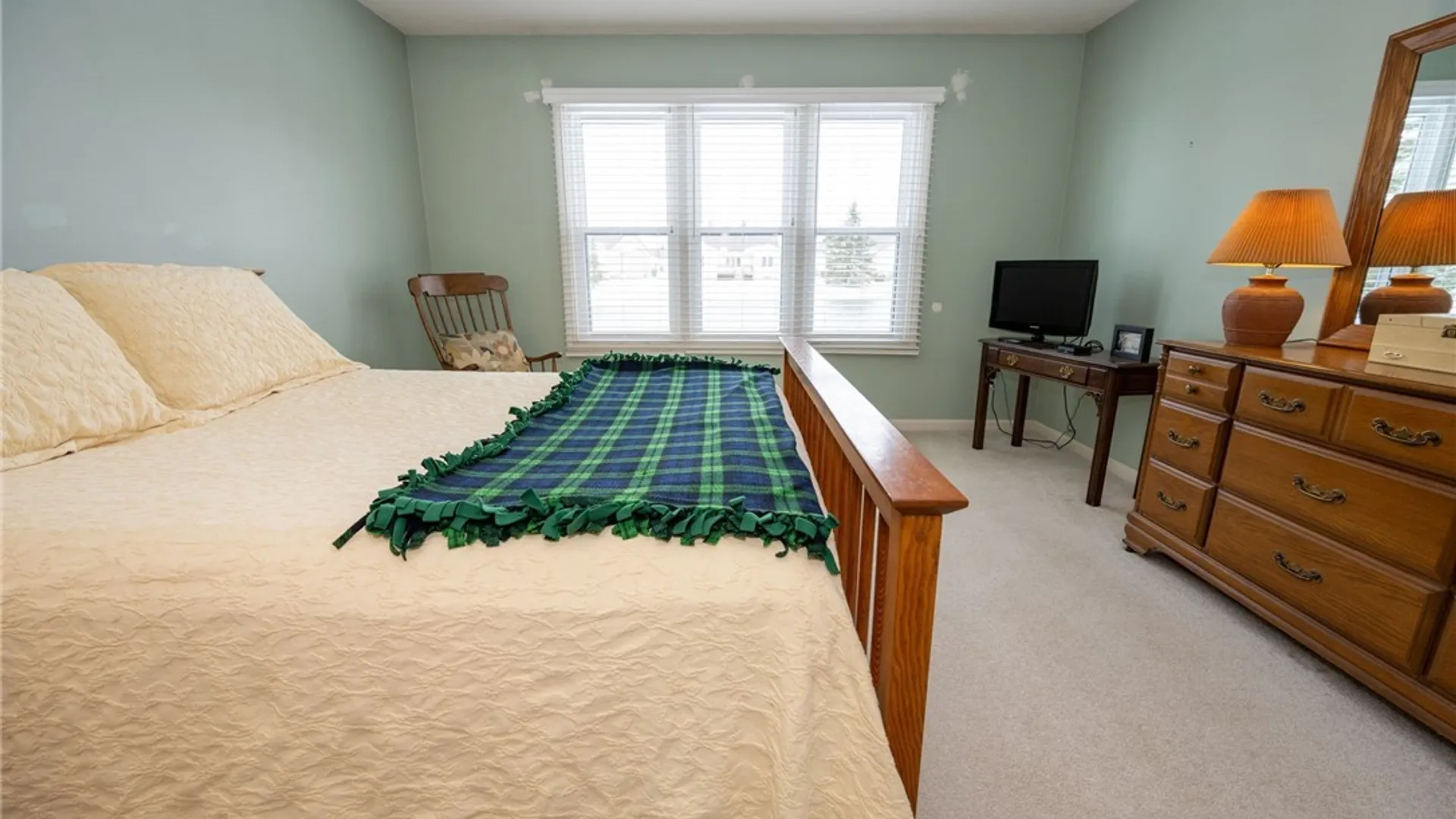 Property at 13 Alexander Parkway, Pendleton, NY 14120 23