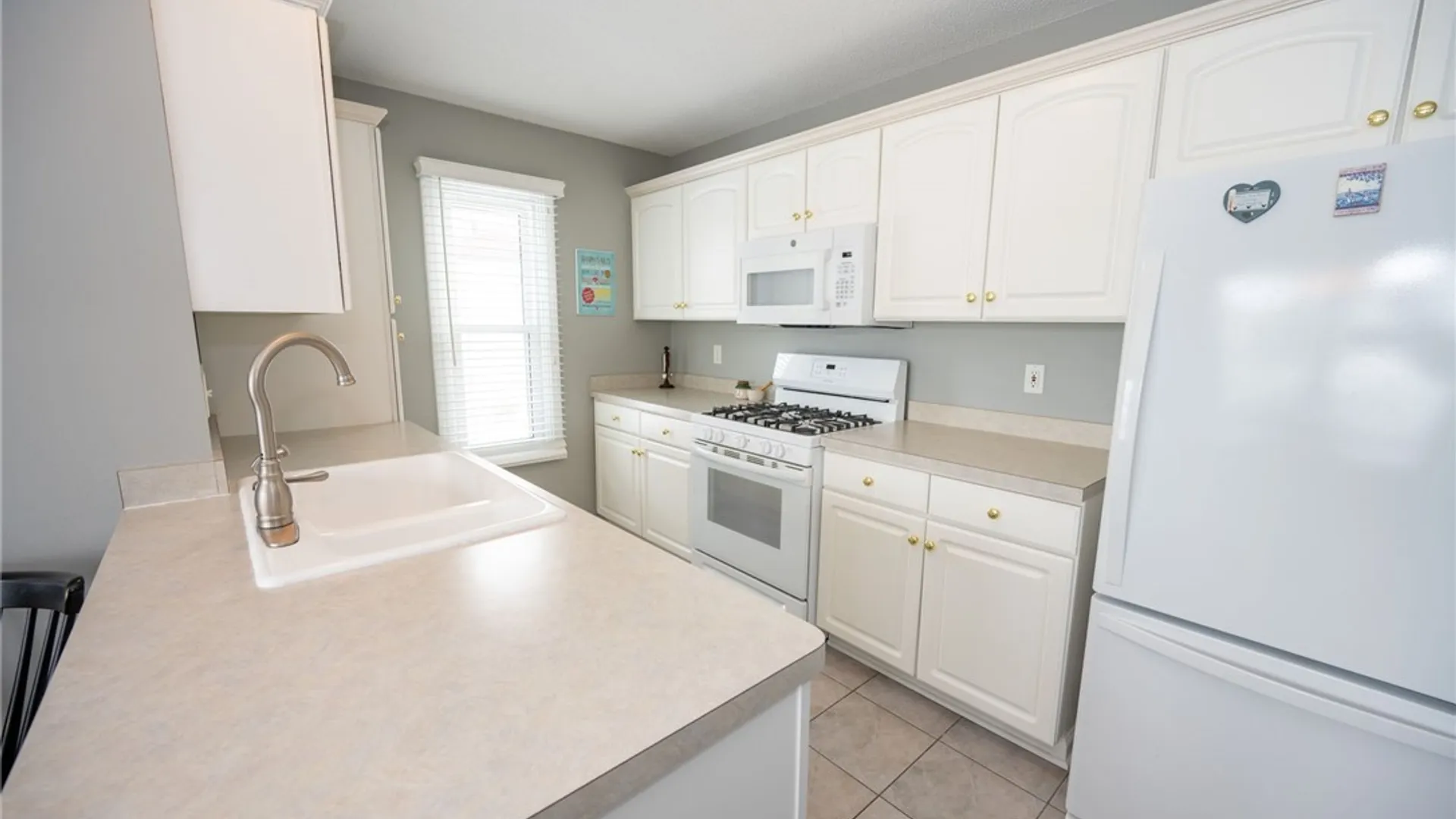 Property at 13 Alexander Parkway, Pendleton, NY 14120 34