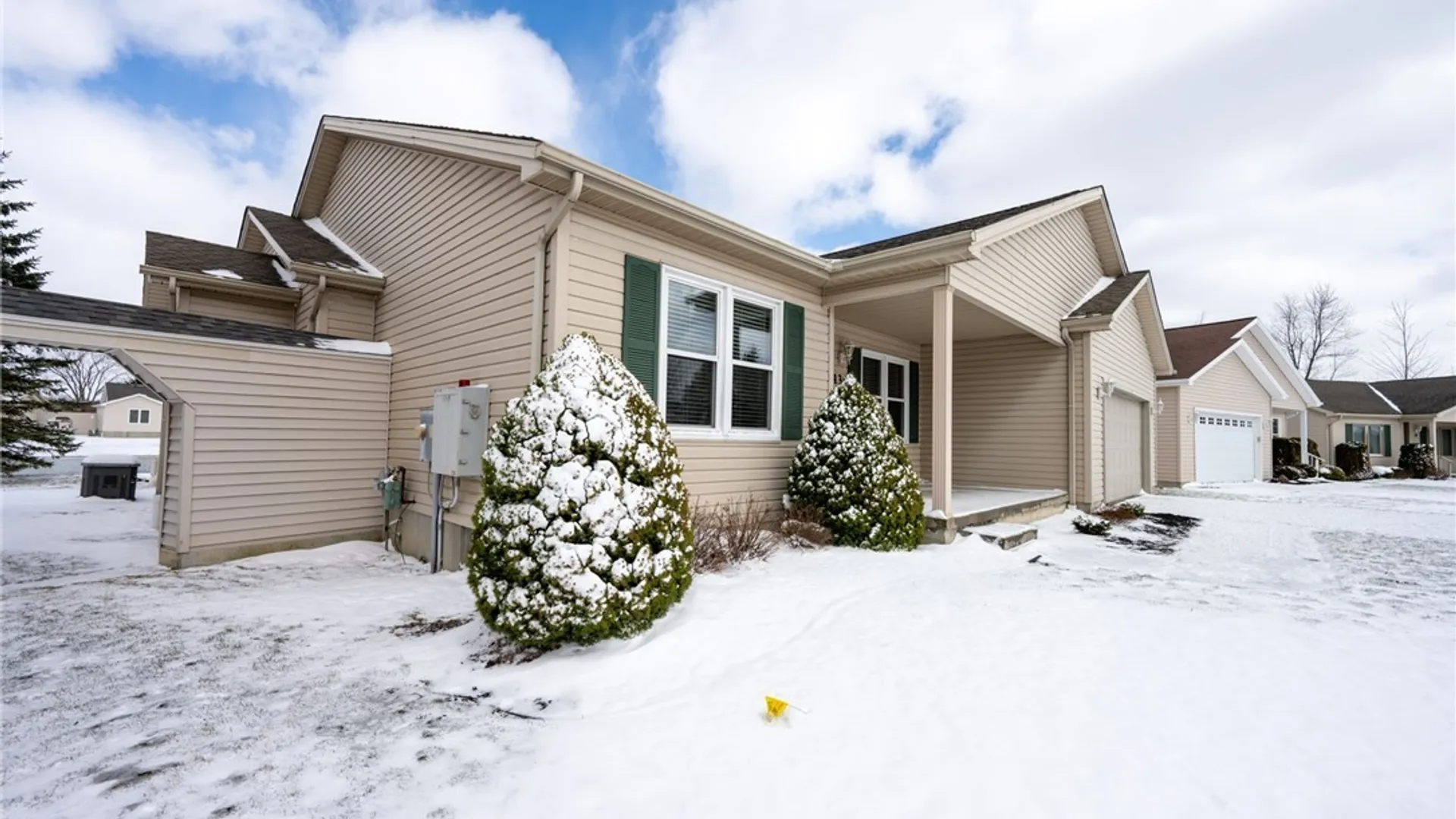 Property at 13 Alexander Parkway, Pendleton, NY 14120 6