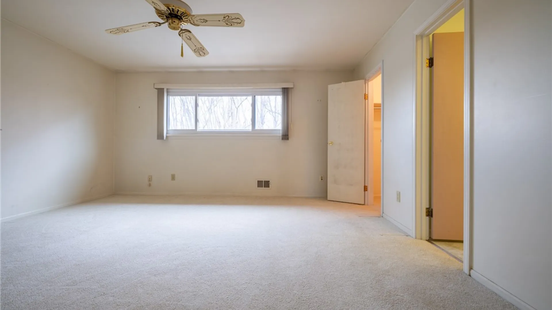 Property at 163 New Wickham Drive, Penfield, NY 14526 24