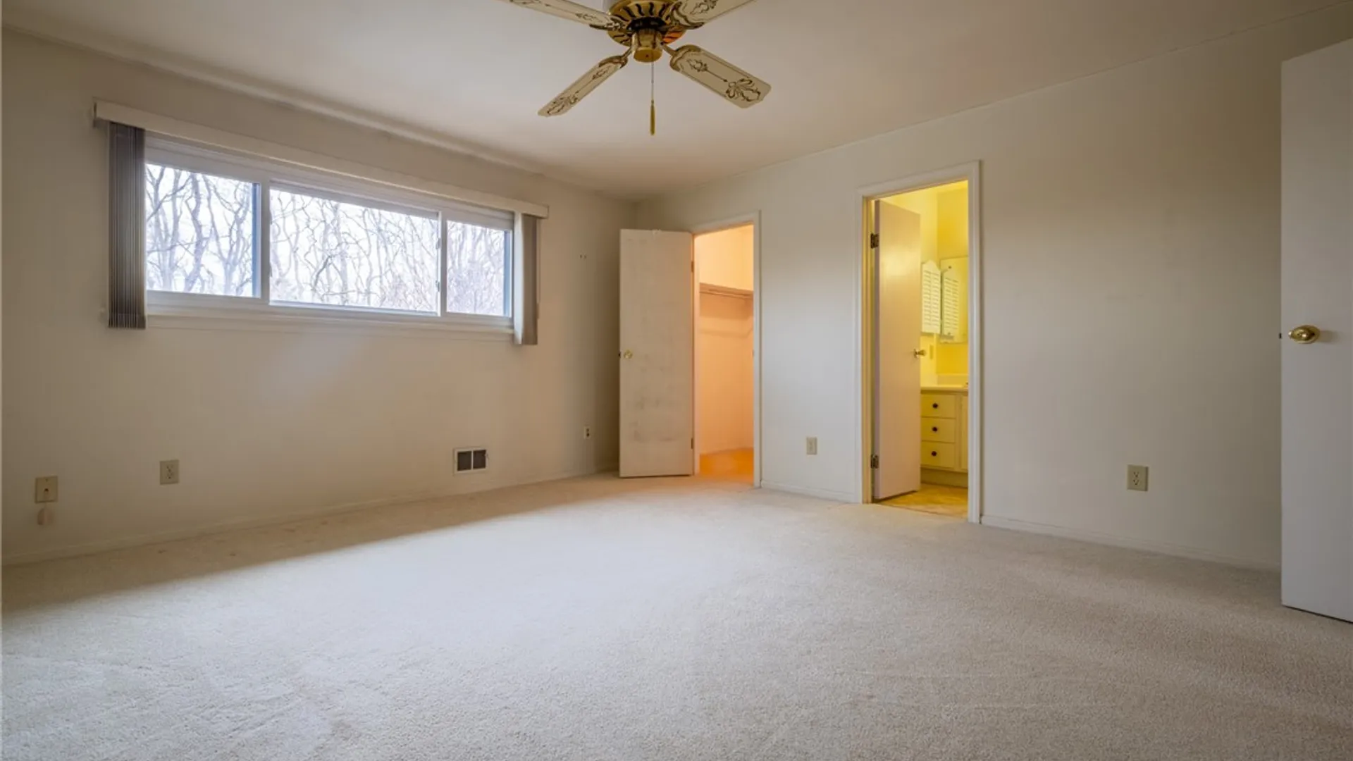 Property at 163 New Wickham Drive, Penfield, NY 14526 25