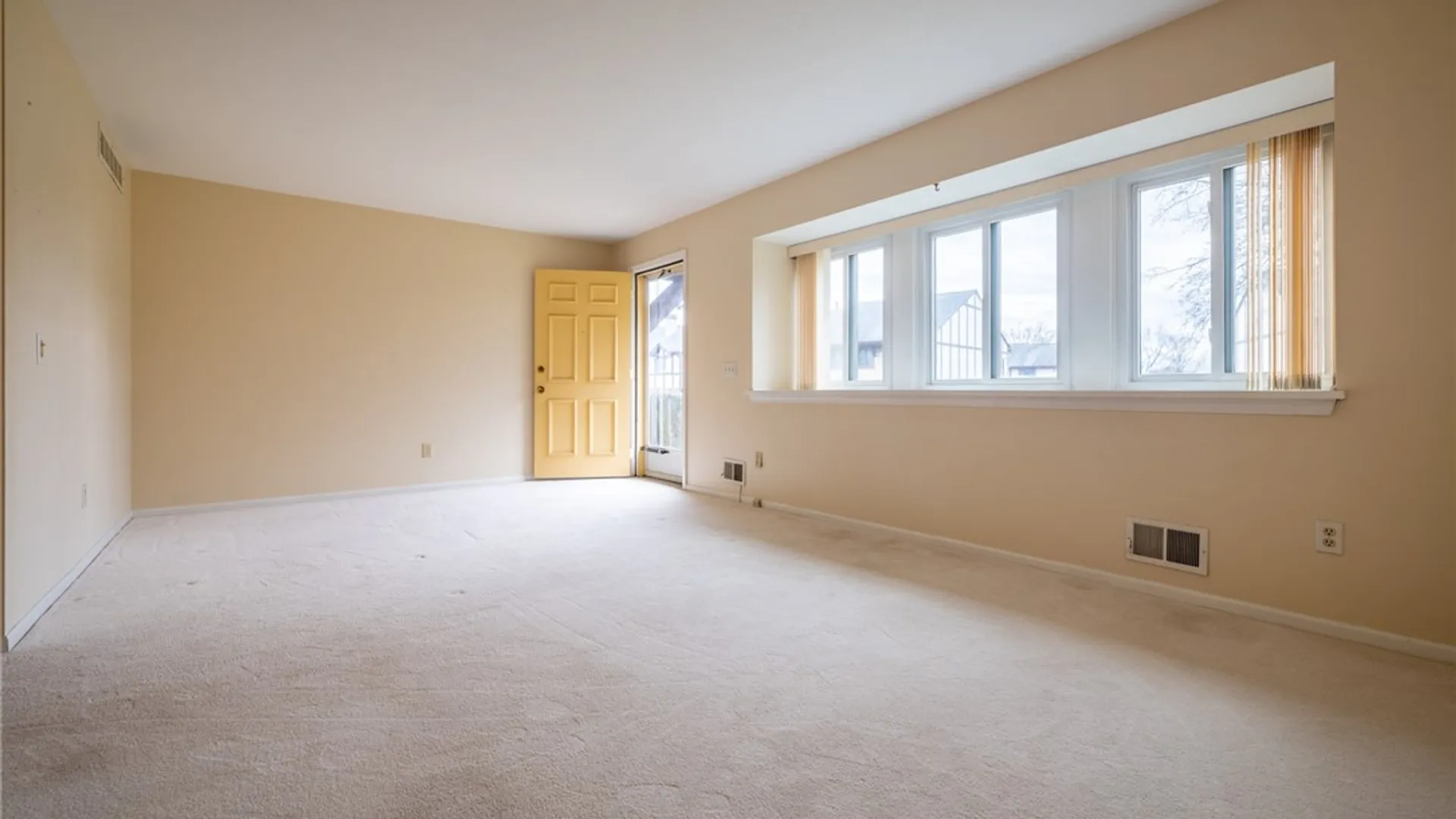 Property at 163 New Wickham Drive, Penfield, NY 14526 7