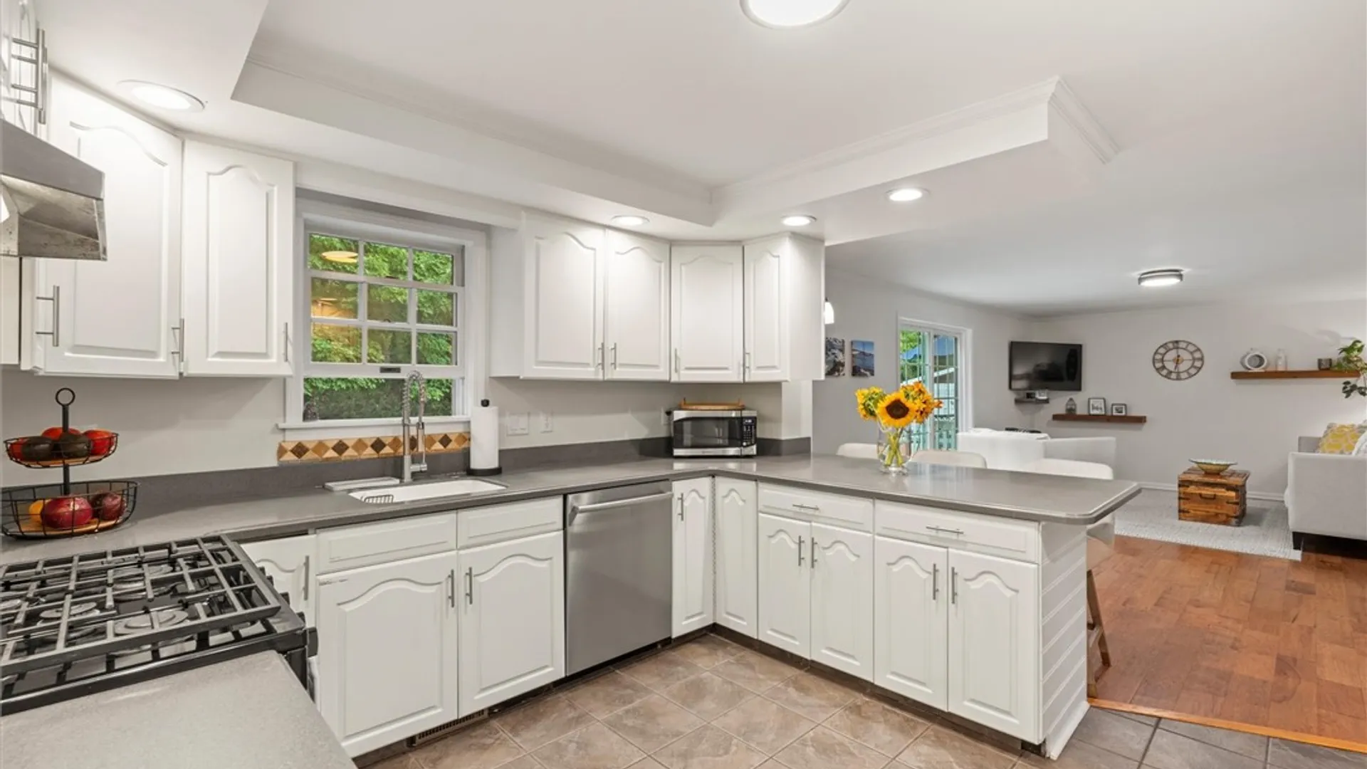 Property at 12 Sunset Drive, Lansing, NY 14882 11