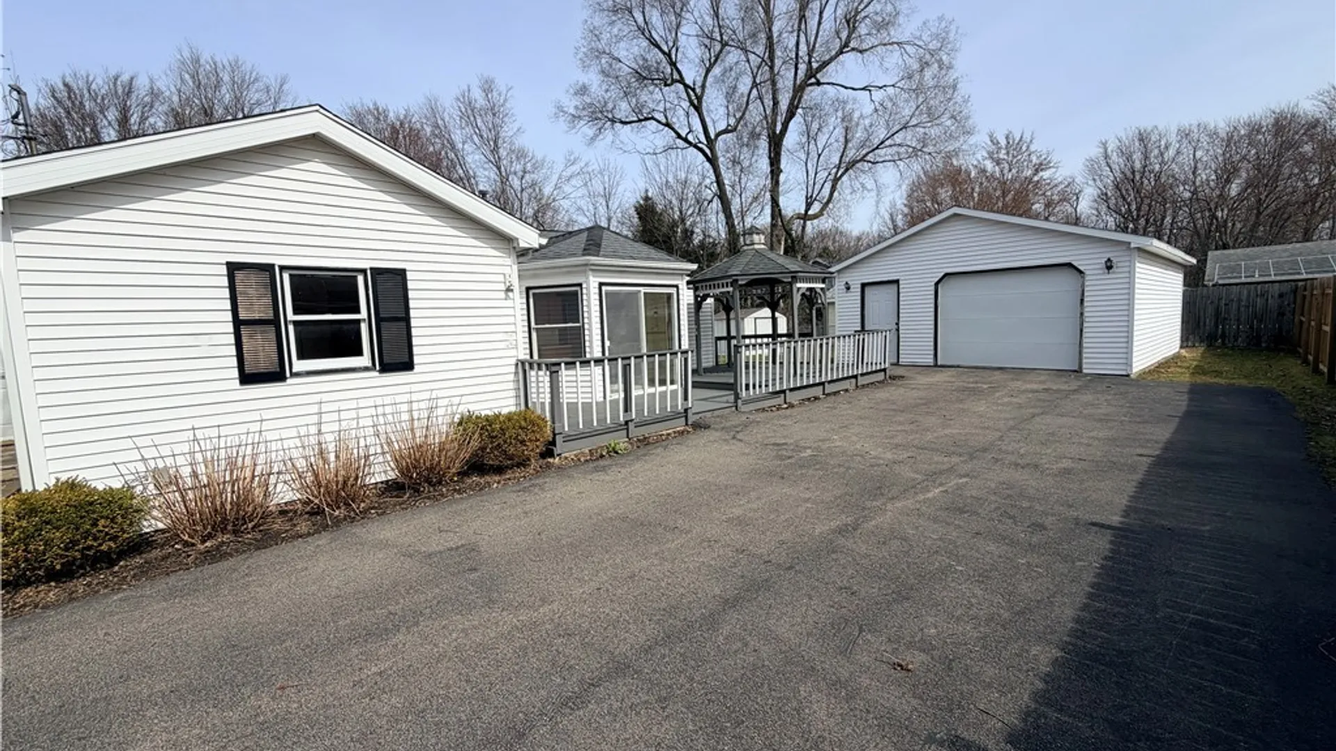 Property at 5893 Lakeview Terrace, Hamburg, NY 14085 3