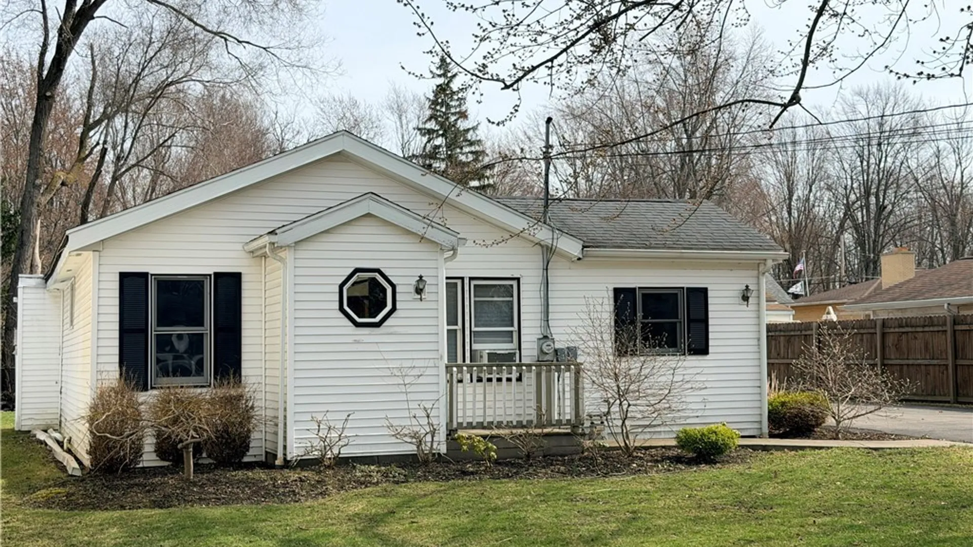 Property at 5893 Lakeview Terrace, Hamburg, NY 14085 35