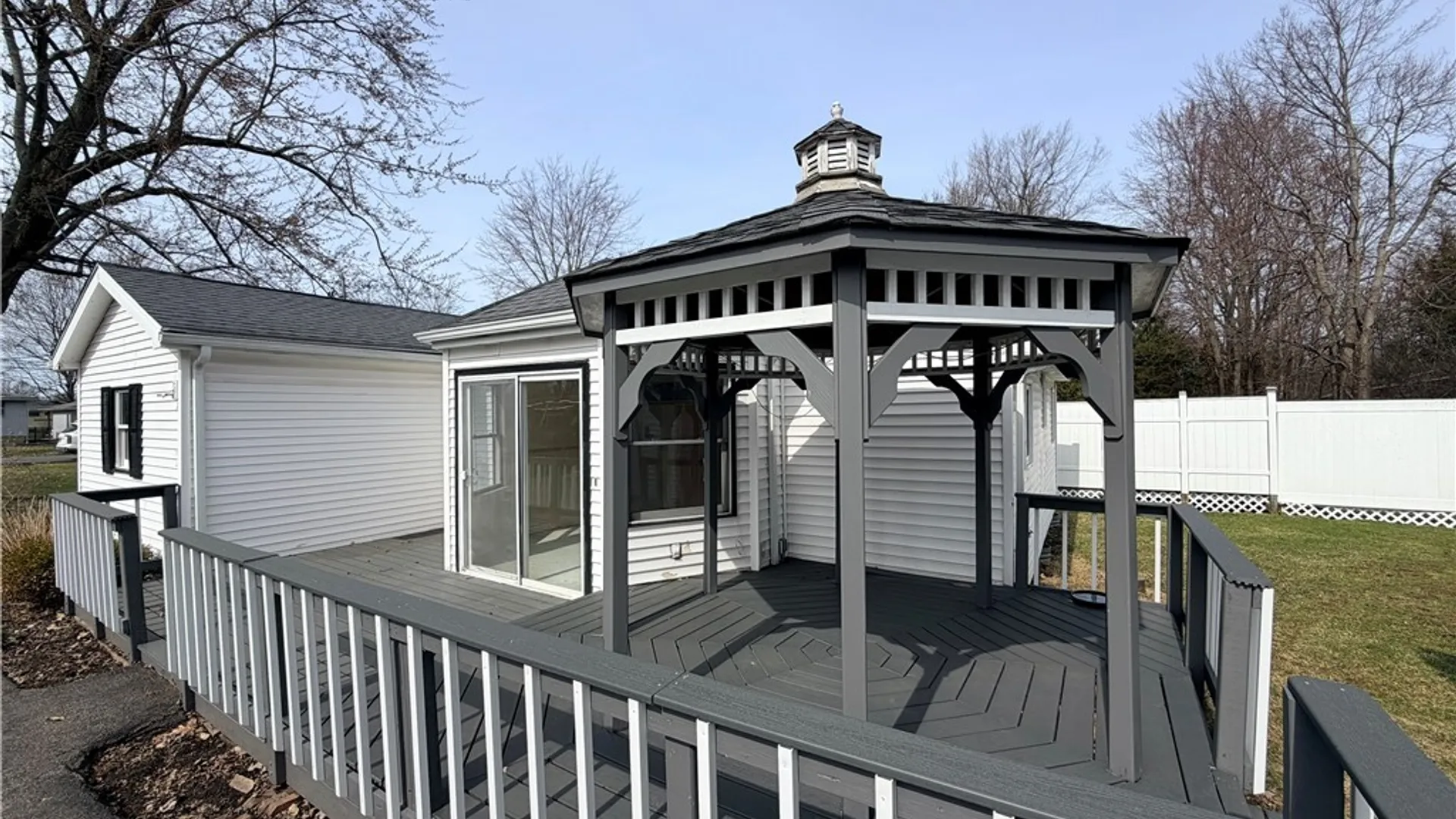 Property at 5893 Lakeview Terrace, Hamburg, NY 14085 5