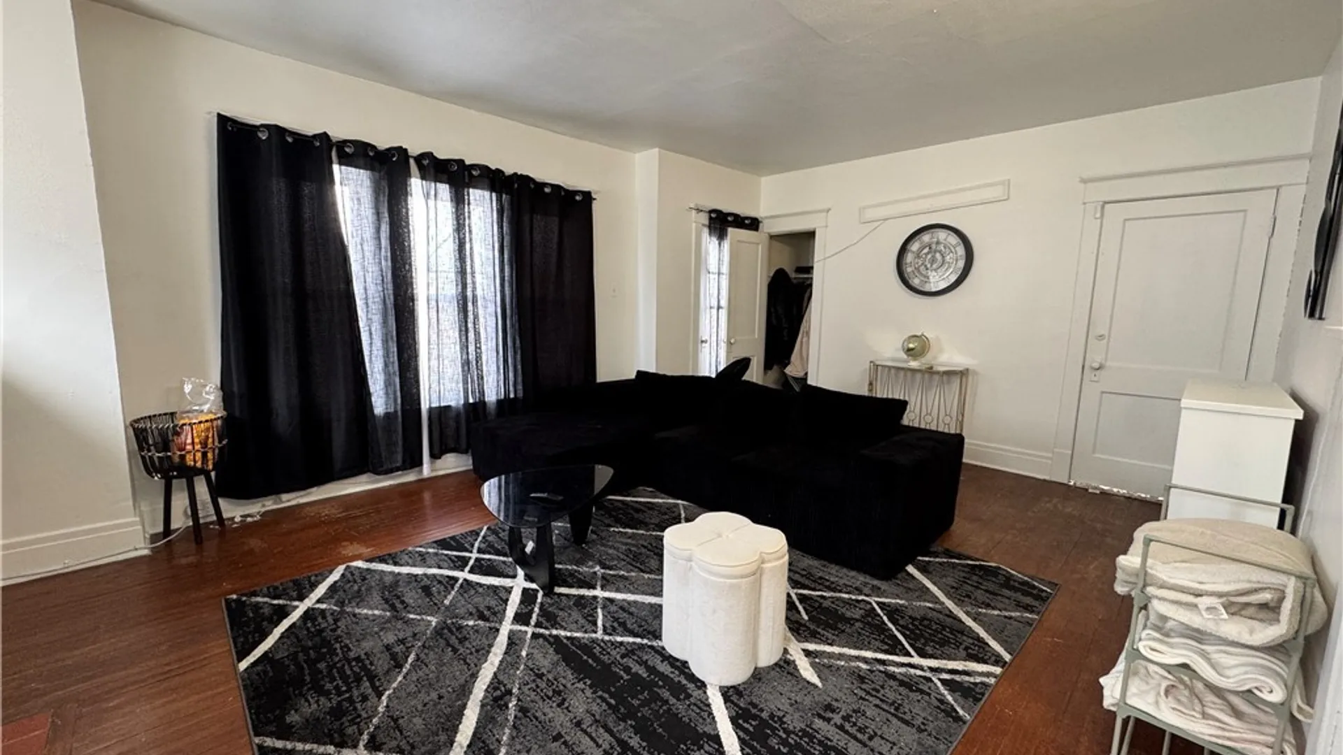 Property at 28 Shoreham Parkway, Buffalo, NY 14216 17