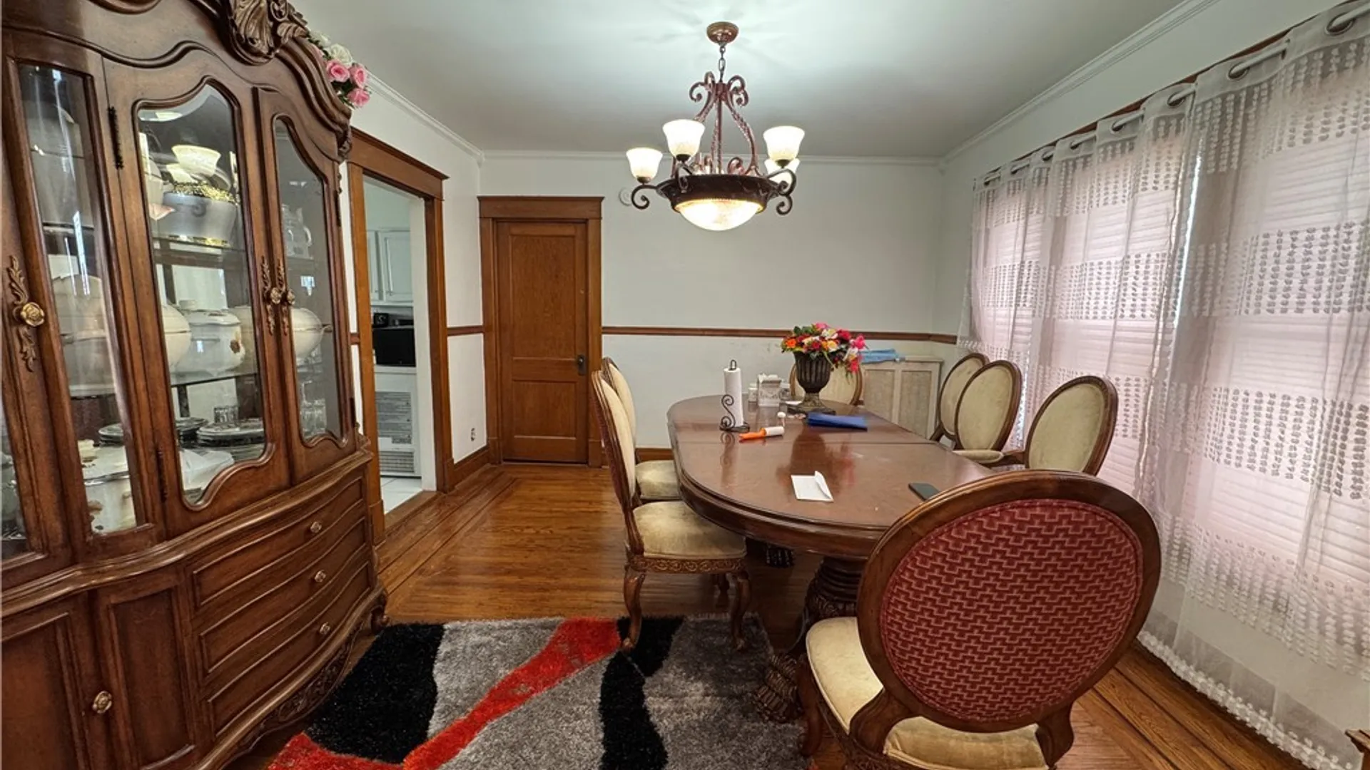 Property at 28 Shoreham Parkway, Buffalo, NY 14216 25