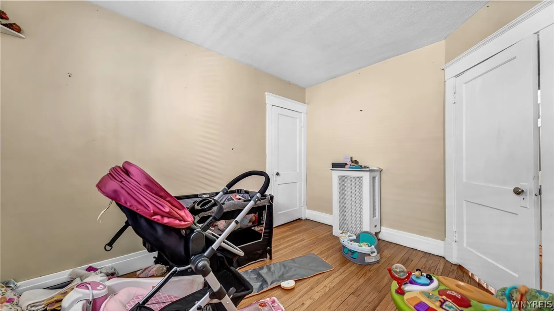 Property at 28 Shoreham Parkway, Buffalo, NY 14216 28