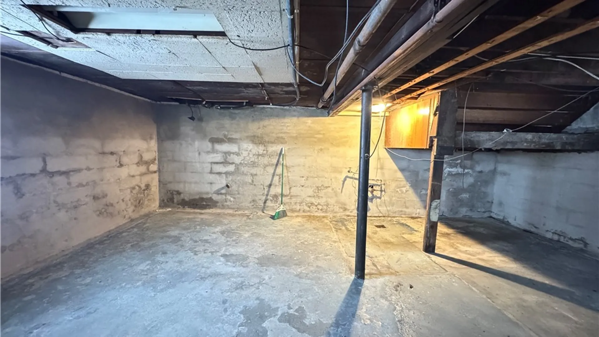 Property at 28 Shoreham Parkway, Buffalo, NY 14216 44