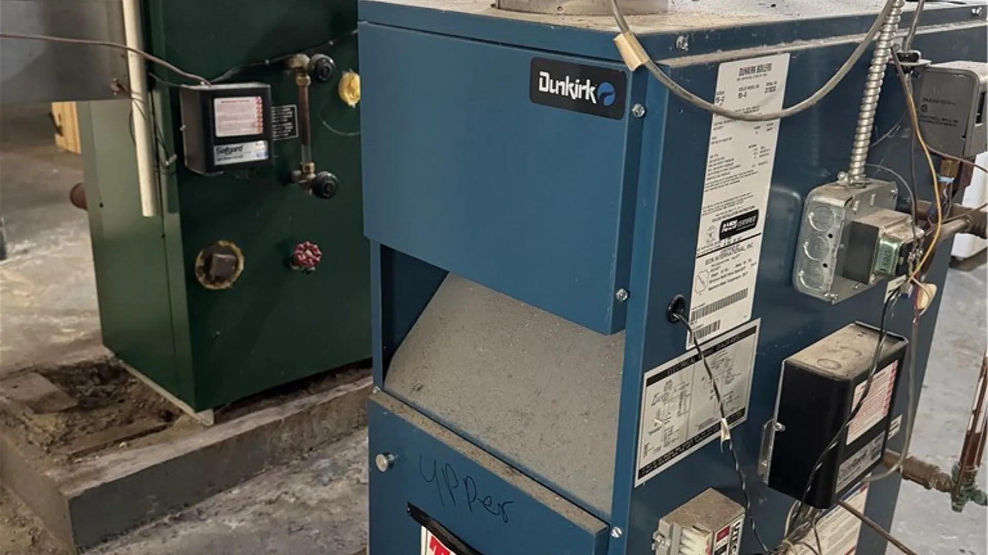 Property at 28 Shoreham Parkway, Buffalo, NY 14216 47