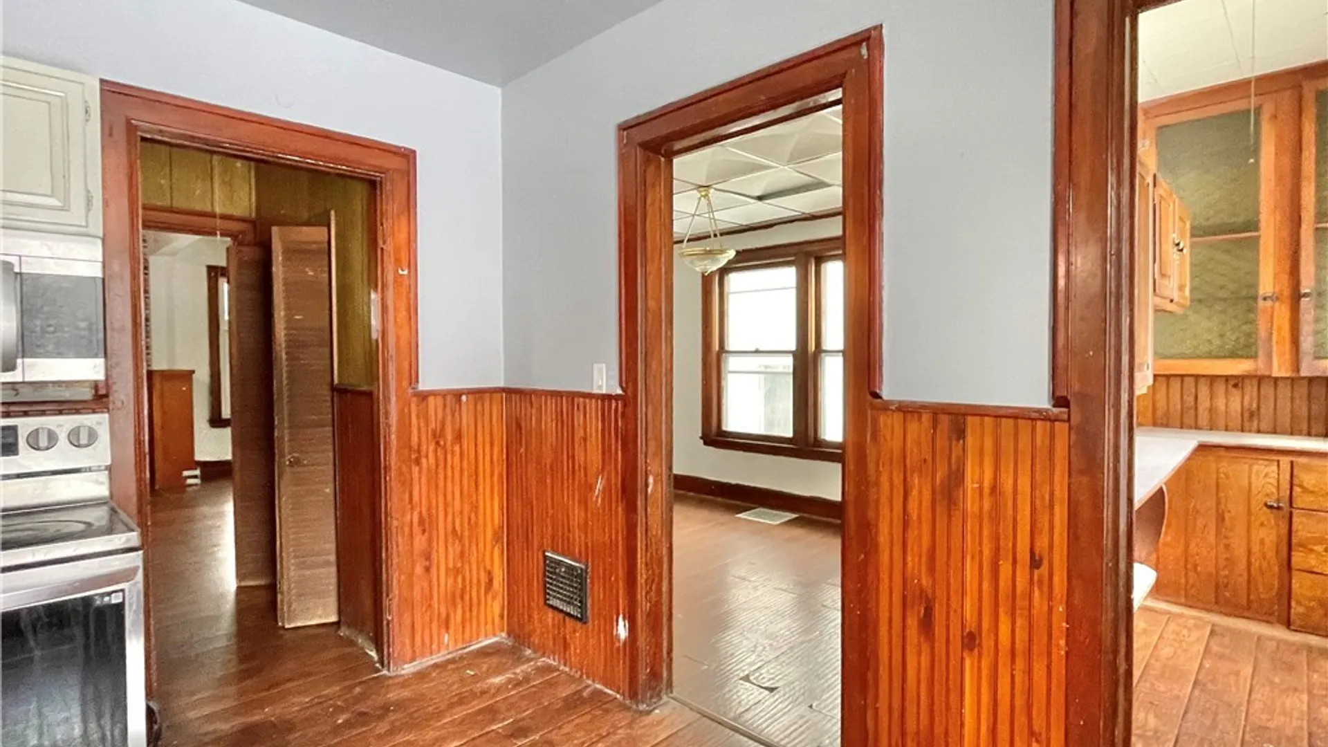 Property at 463 East Street, Buffalo, NY 14207 13