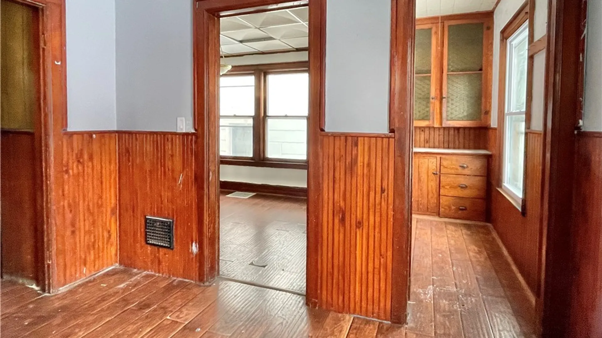 Property at 463 East Street, Buffalo, NY 14207 14