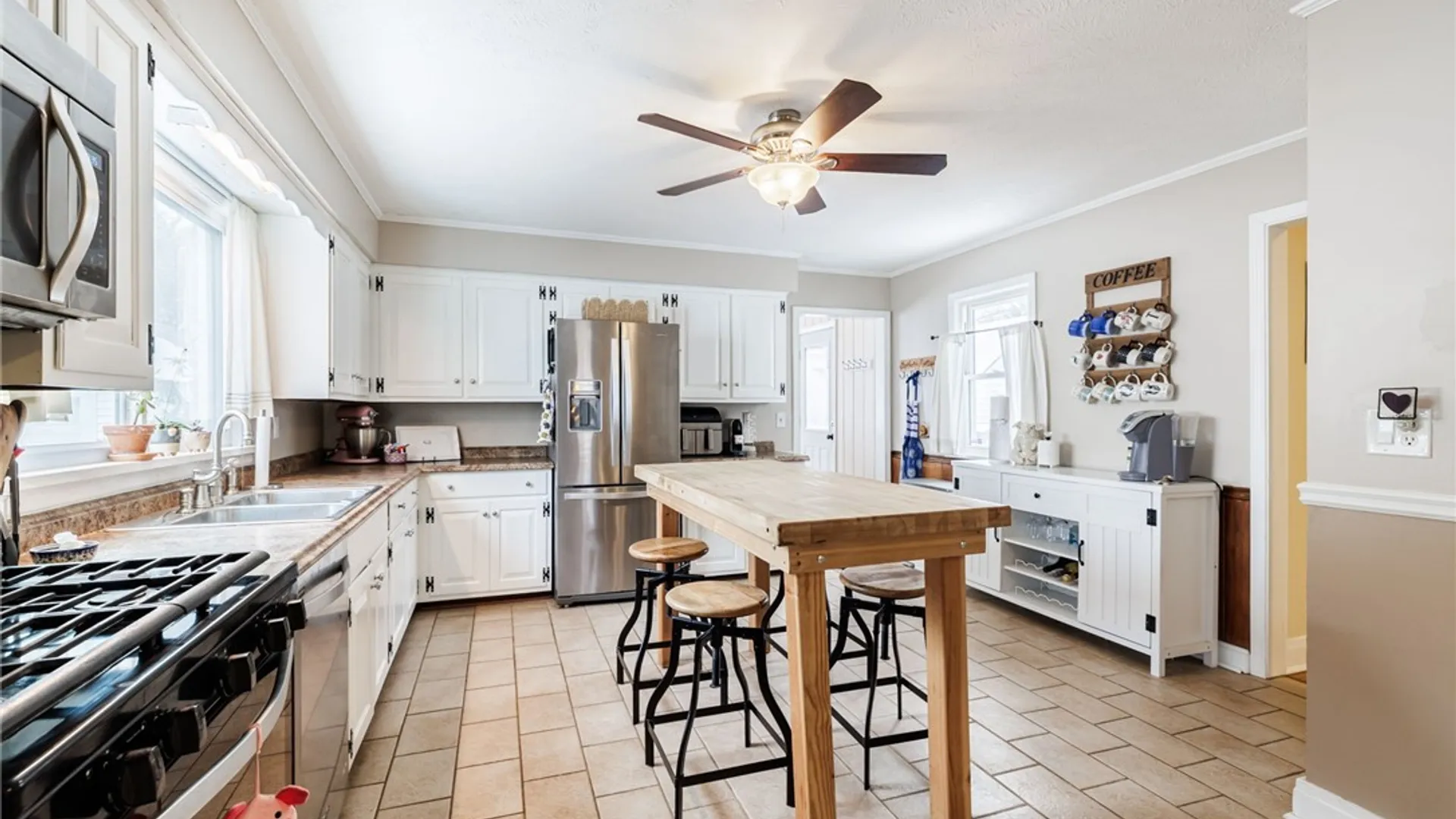 Property at 133 Stonecliff Drive, Greece, NY 14616 10