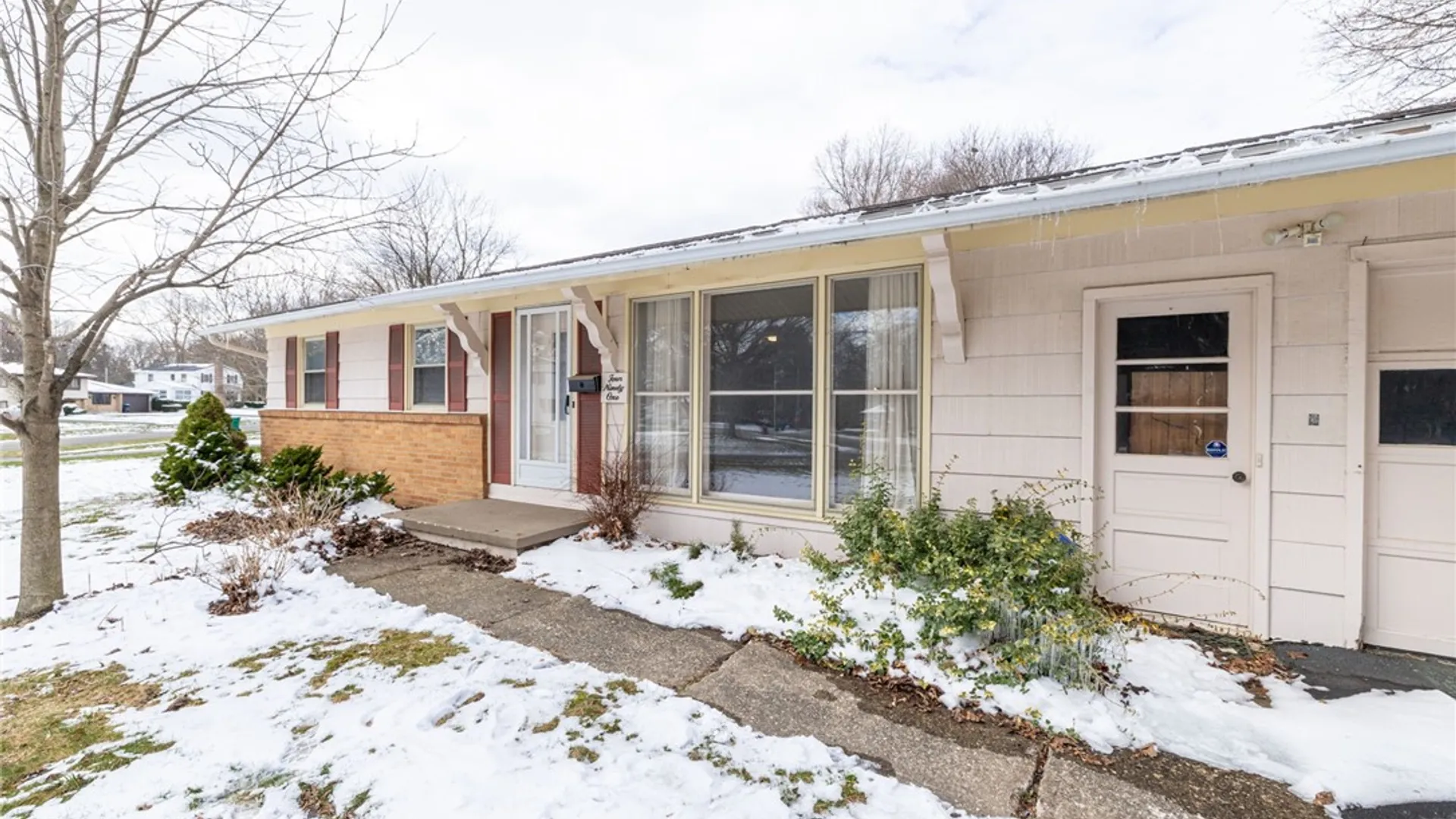 Property at 174 Shale Drive, Greece, NY 14615 2
