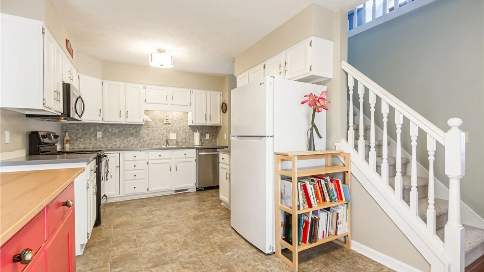Property at 28 Hamlin Drive, Canandaigua City, NY 14424 13