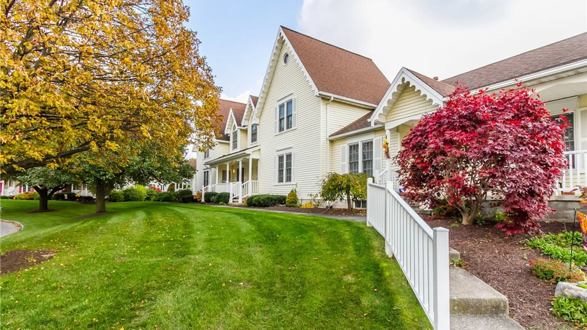 Property at 28 Hamlin Drive, Canandaigua City, NY 14424 2