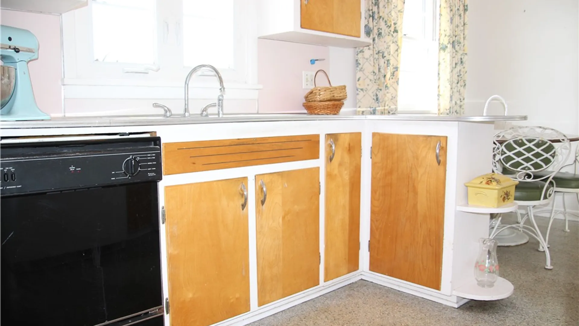 Property at 105 Carol Drive, Irondequoit, NY 14617 14