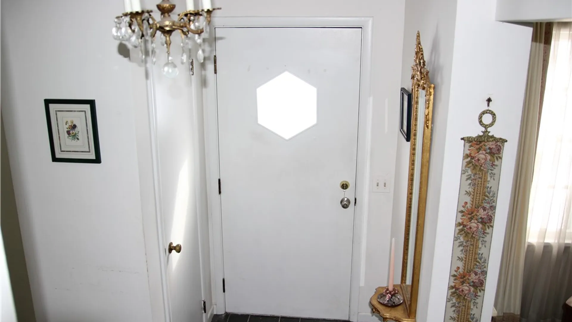 Property at 105 Carol Drive, Irondequoit, NY 14617 3