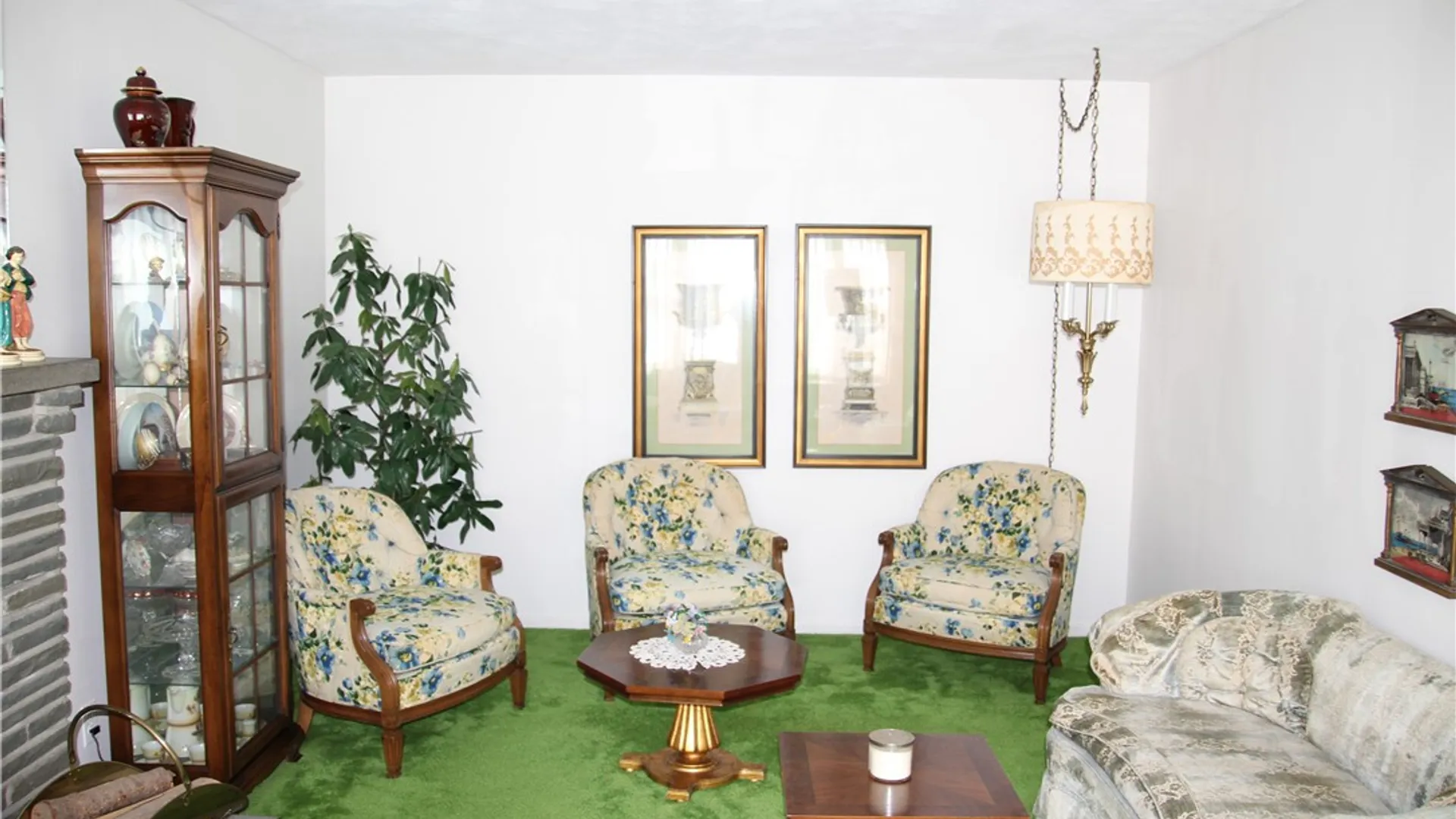 Property at 105 Carol Drive, Irondequoit, NY 14617 7