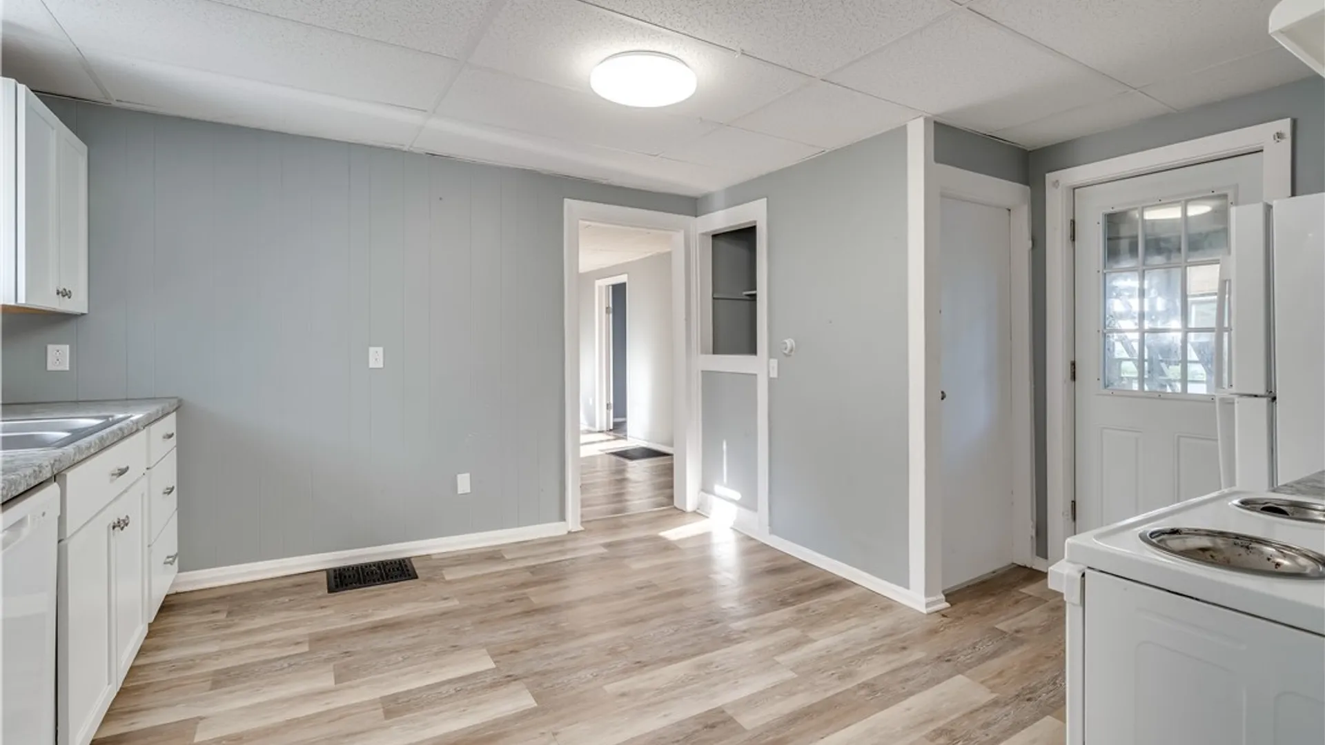 Property at 140 Main Street, Watertown City, NY 13601 4