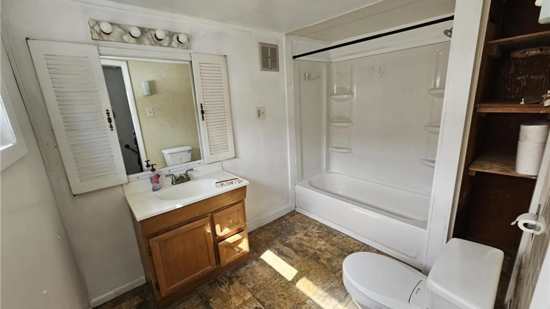 Property at 29 Butternut Street, Lyons, NY 14489 23